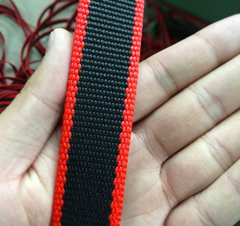 �R�\�^����